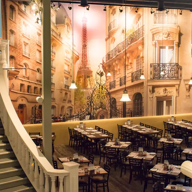 Buffet des Continents - France