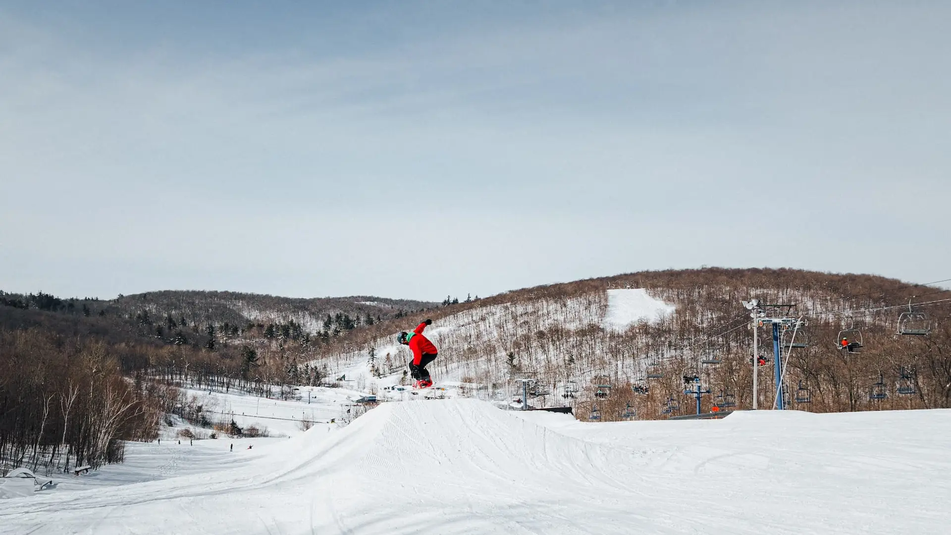 Blog Skiing and snowboarding: hills to try in the Outaouais!