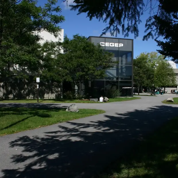  Cégep de l'Outaouais