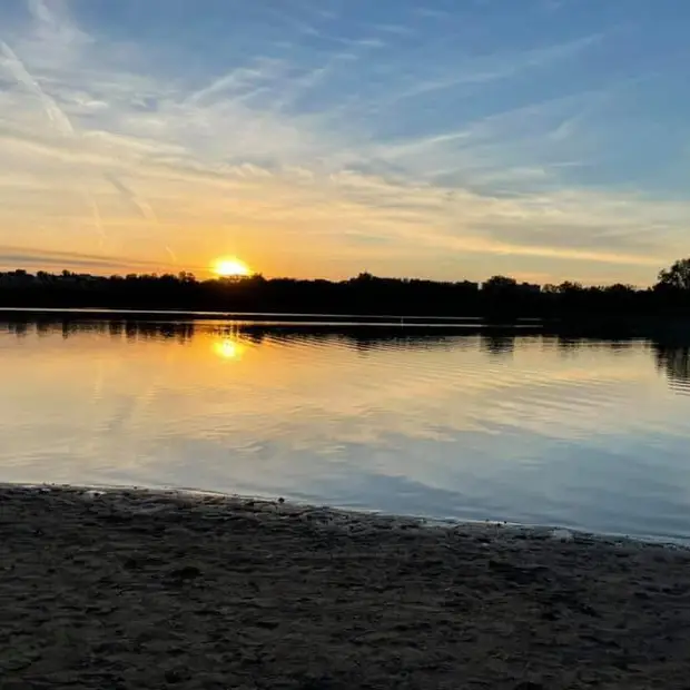 kayak at dusk at lake leamy