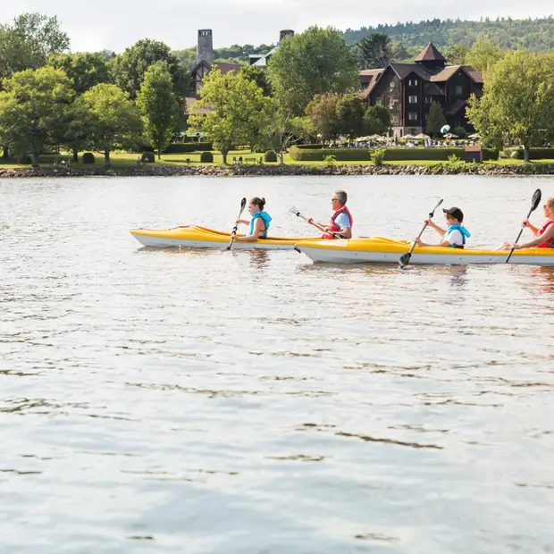 Kayak Fairmont Le Château Montebello