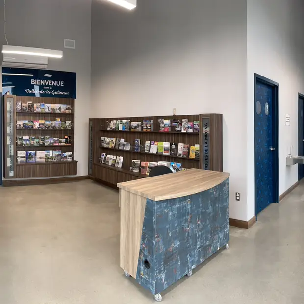   Low Tourist Information Office