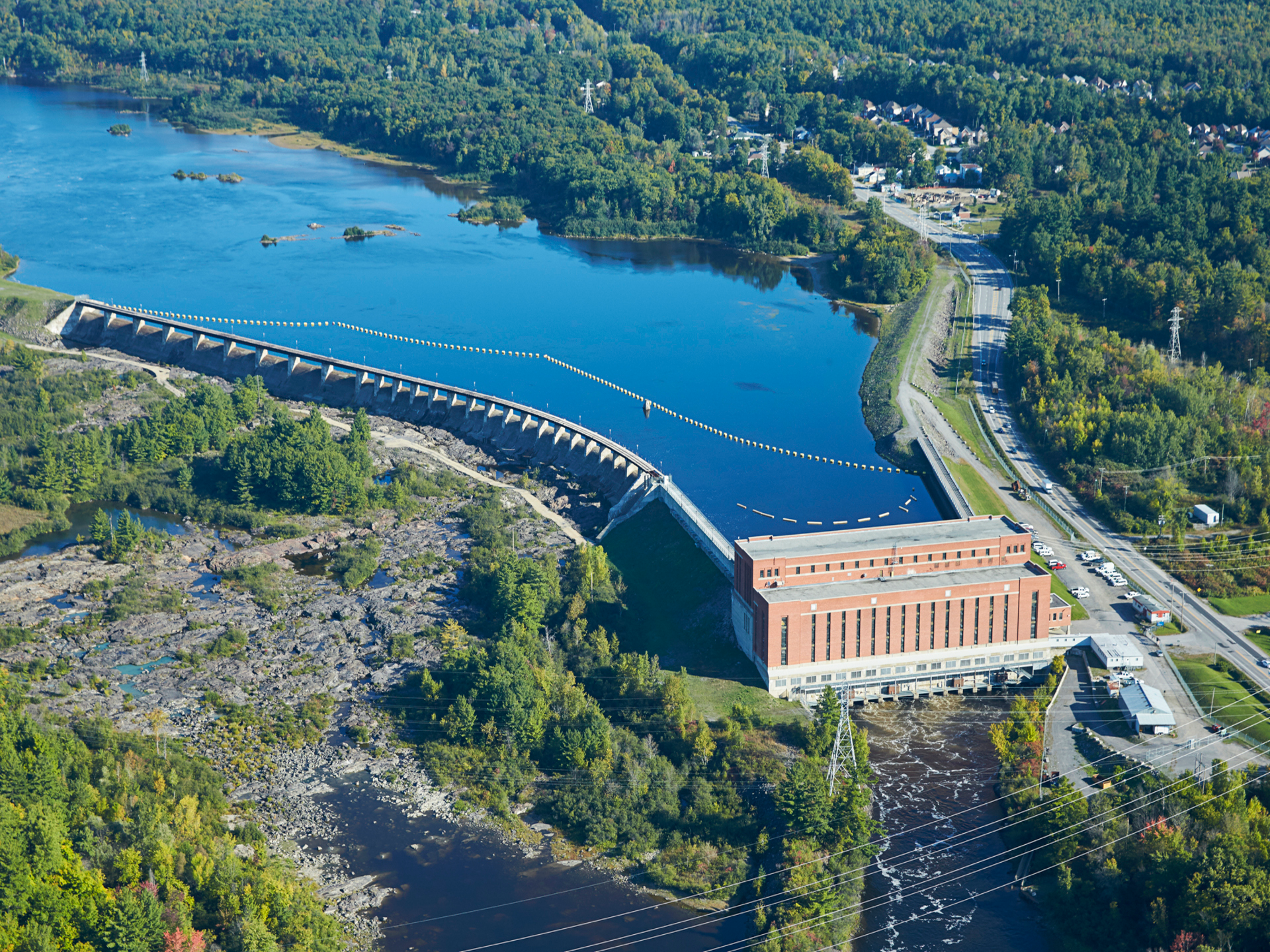 Aerial view e of the Rapides-Farmer generating station