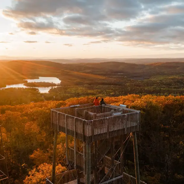 Reconnect with fall in the Vallée-de-la-Gatineau