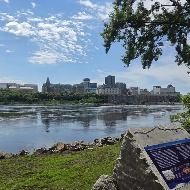 Les berges de la rivière des Outaouais