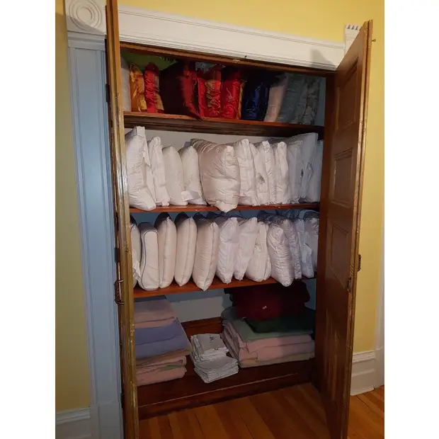 Armoire à oreillers