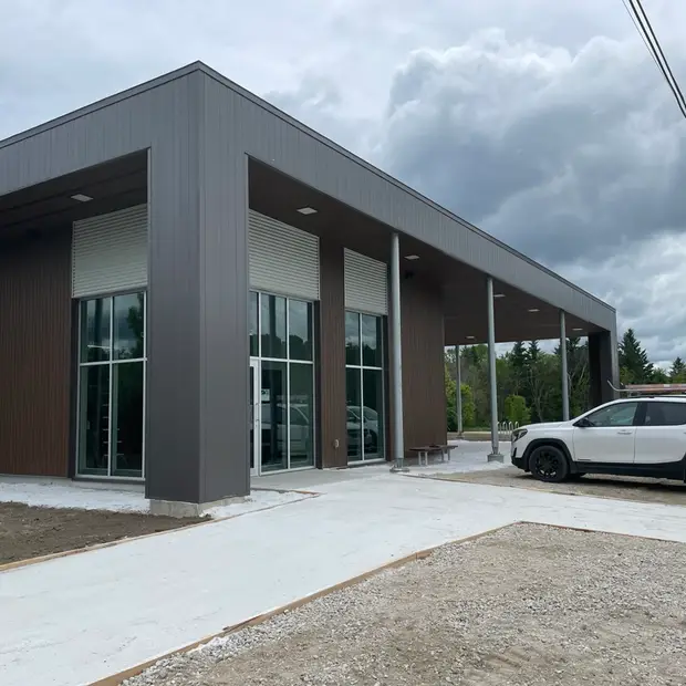 Low Tourist Information Office