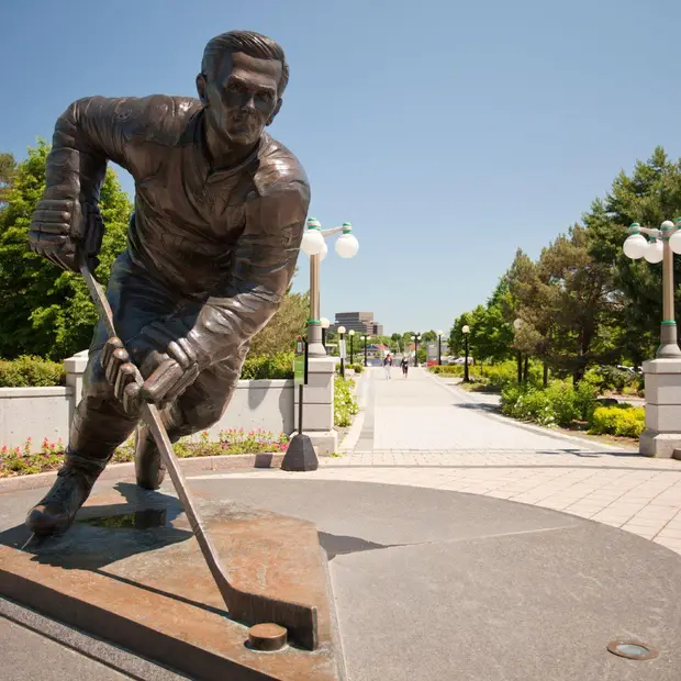 Statue de Maurice Richard, parc Jacques-Cartier